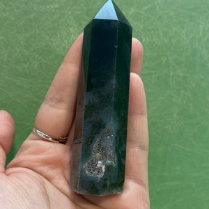 MOSS AGATE TOWER